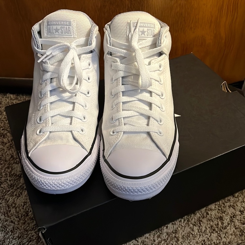 Converse size 10 men